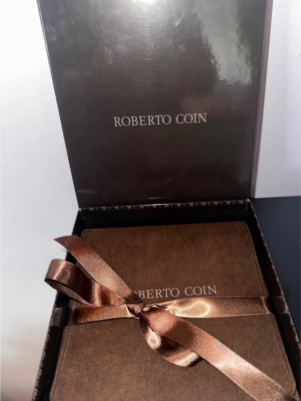 Roberto Coin Gold Station Necklace with White Accents - Picture 2 of 2